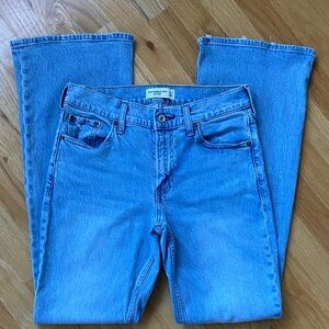 Abercrombie & Fitch Medium Blue Mid Rise Bootcut Baby Flare Leg Jeans inseam 31”